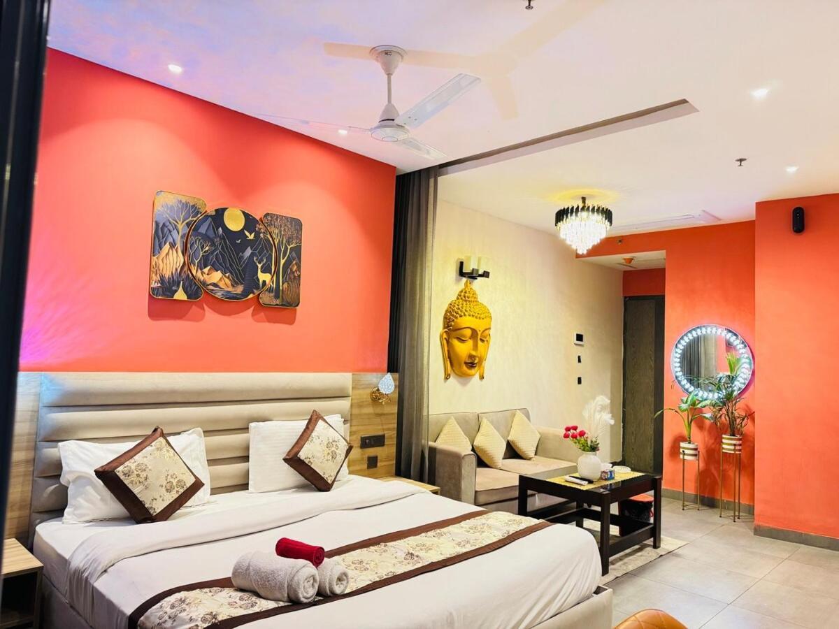 Apartment Cityscape Lofts In Noida New Delhi